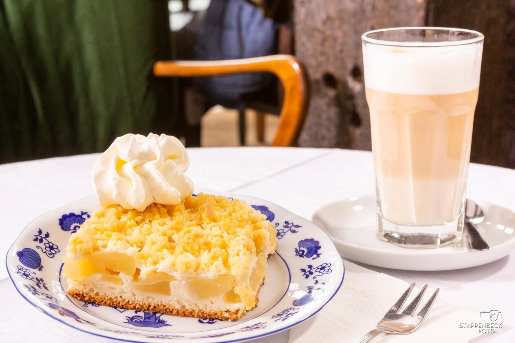 Hotel Cafe Am Stift Hessisch Oldendorf Ngoại thất bức ảnh