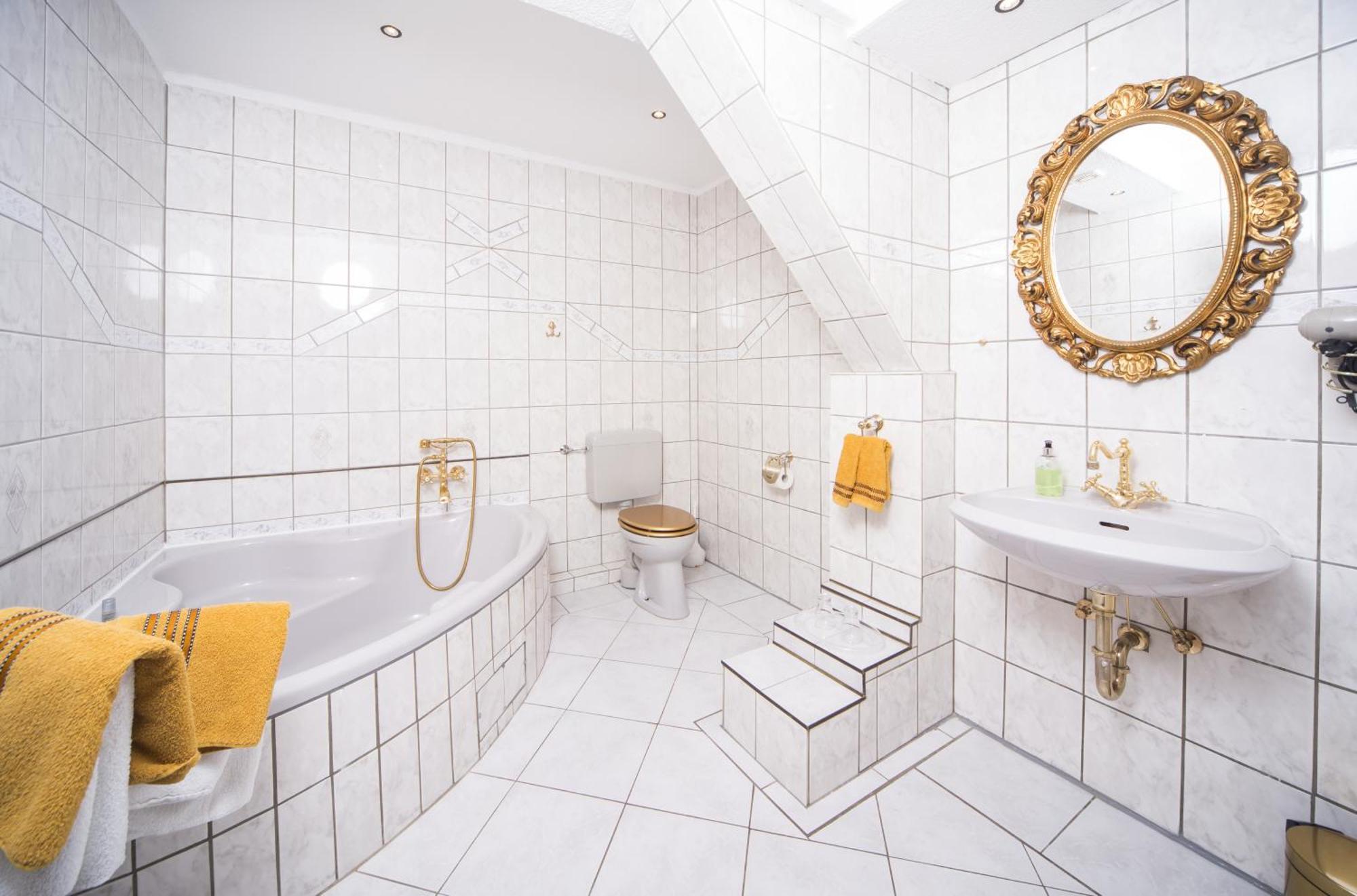 Hotel Cafe Am Stift Hessisch Oldendorf Ngoại thất bức ảnh