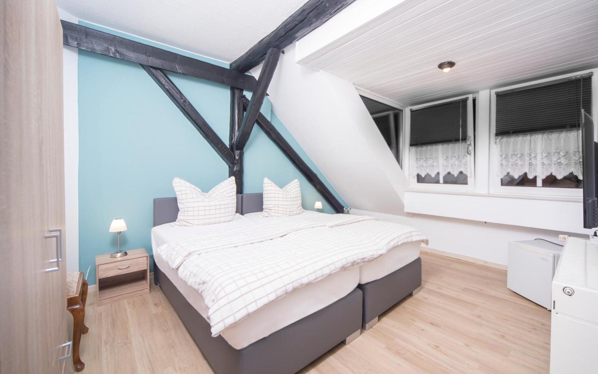 Hotel Cafe Am Stift Hessisch Oldendorf Ngoại thất bức ảnh