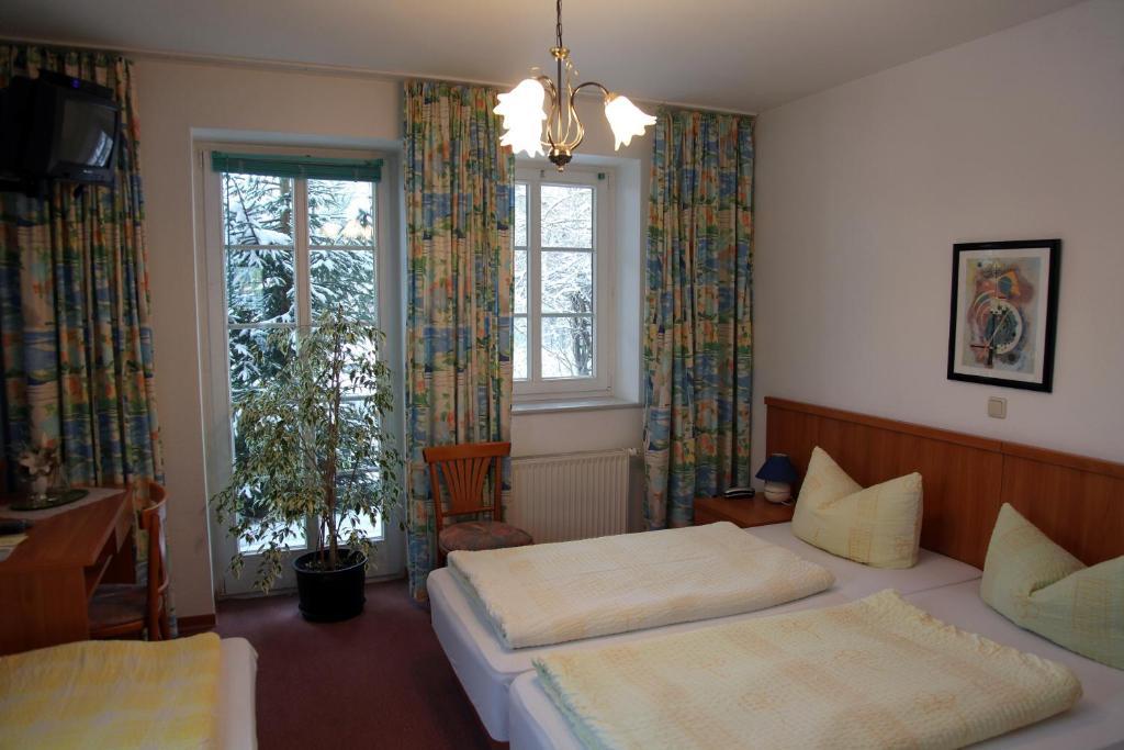 Hotel Cafe Am Stift Hessisch Oldendorf Phòng bức ảnh